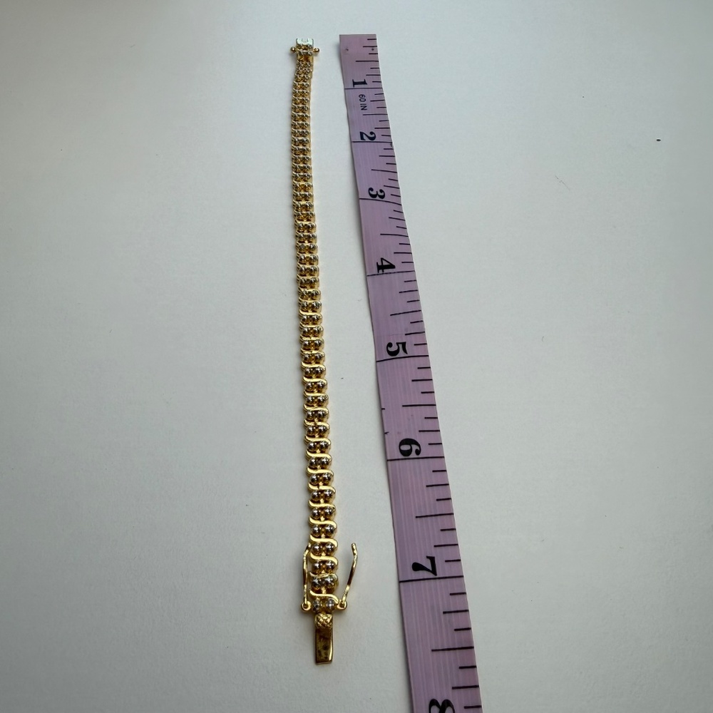 Macys Women Diamond 0.01 C.T Accent S Link Gold Plated Bracelet - Picture 6 of 7